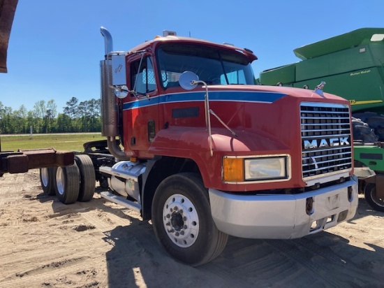 2001 Mack Day Cab Road Tractor