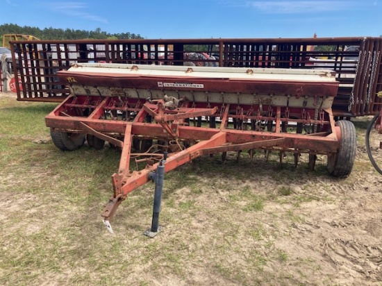 International Grain Drill Apx. 12'