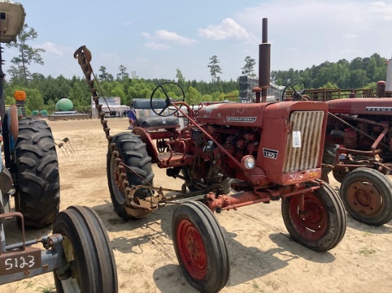IH Farmall 140 Tractor w/ Cycle Mower