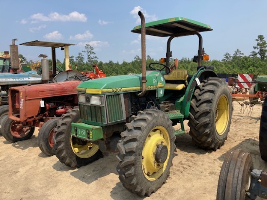 John Deere 5300 Tractor 4WD