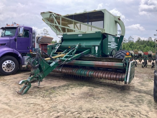 KMC 3376 Peanut Combine