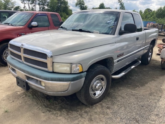 1999 Dodge Ram 2500 Cummins Engine