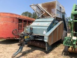 Hobbs Amadas Magnum 8557 2RW Peanut Combine