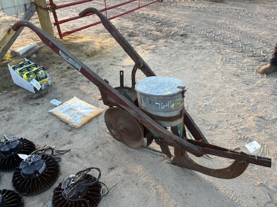 Cole Mule Planter