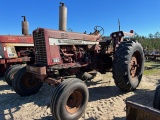 International Farmall 856 Tractor