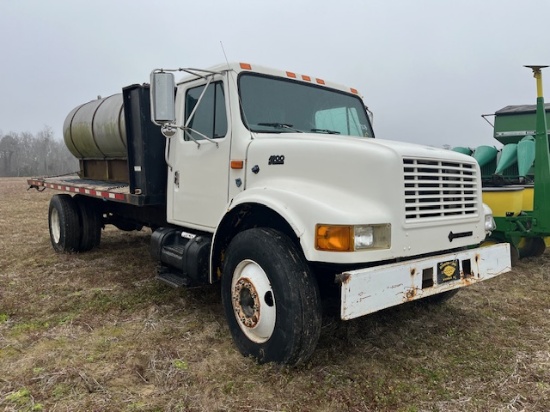 1994 International 4900 DT466 ( Truck Only Tanks Sells Separate )