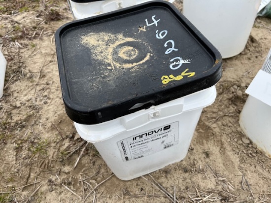 Bucket Innovi 15# 5" Fasteners
