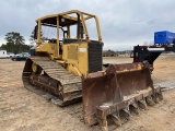 CAT D5M Dozer