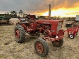 IH Farmall 140 Tractor