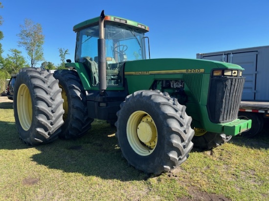 John Deere 8200 Tractor