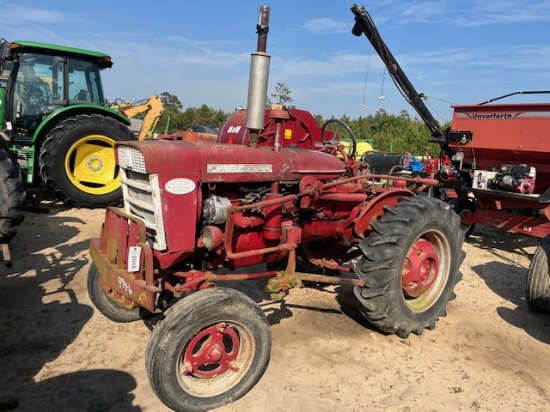 IH Farmall 140 Tractor INOP