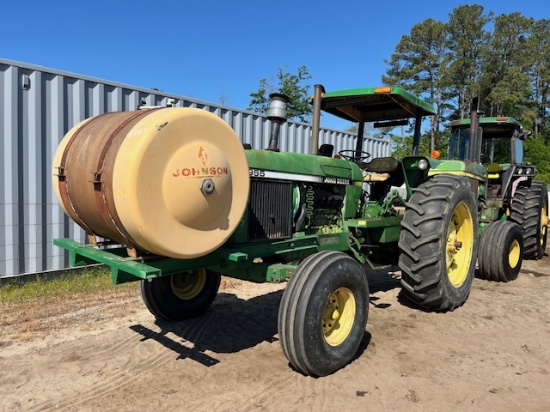 John Deere 2955 Tractor 2WD