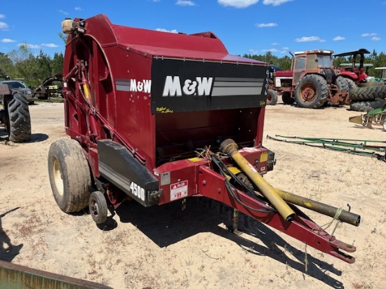 M&W 4500 Round Baler