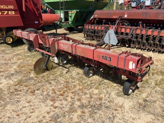 Case IH 183 4RW Cultivator