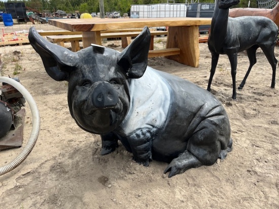 Pig Statue Lawn Decor