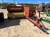 New Holland 565 Baler