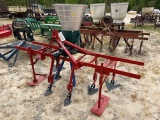 1 Row Cultivator w/ Fert.