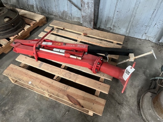 1000lb Pickup Truck Lift / Crane