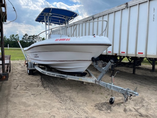 2001 Logic Center Console Boat
