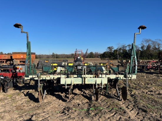 KMC 4RW Strip Till w/ JD 7300 Planters