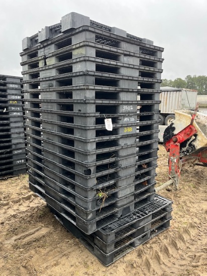 Lot Of Poly Pallets