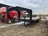Gooseneck Trailer Tri-Axle Apx 28ft N/T