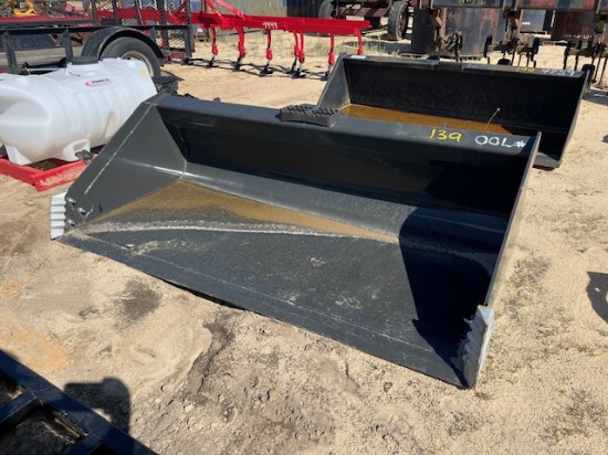QA HD Tractor Bucket Apx 72in