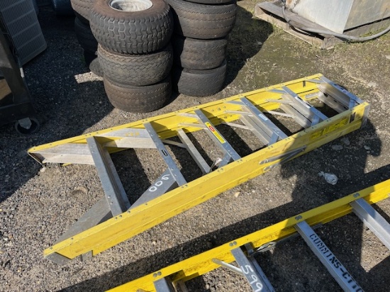 Yellow Apx 4ft Ladder