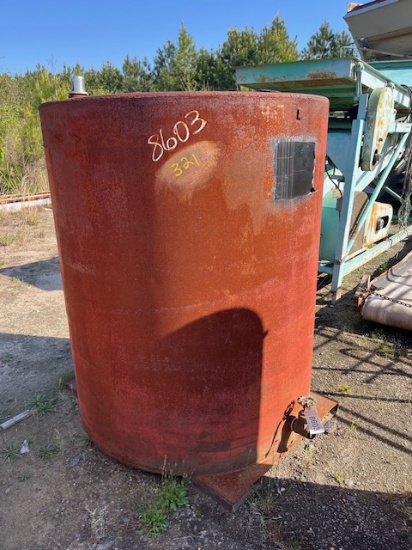 (1) 500 Gallon Tank On Skids