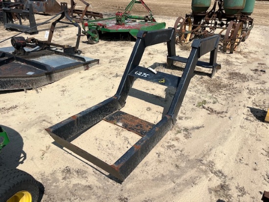 Ford / New Holland 8000 Series Front Tank Bracket