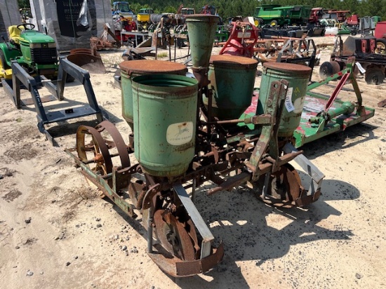 John Deere 2RW Planters 3pt
