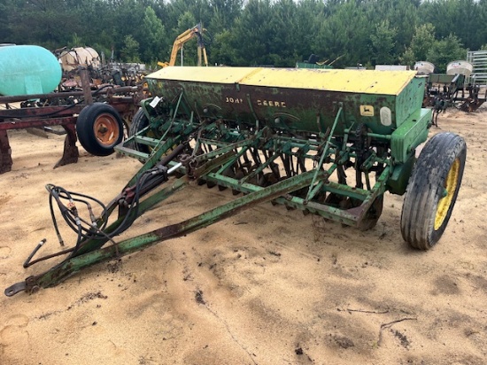 John Deere FB-B Grian Drill
