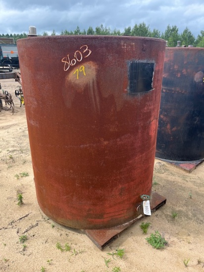(1) 500 Gallon Tank w/ Fork Pockets