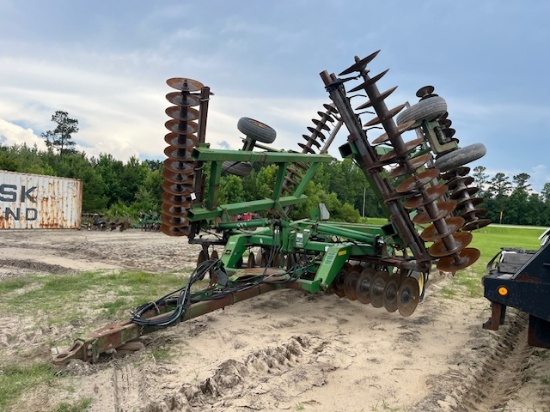 John Deere 637 Disk Harrow