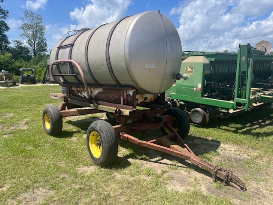 Nurse Tank On 5th Wheel Gear w/ Pump