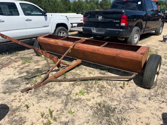 New Idea Pull Type Spreader