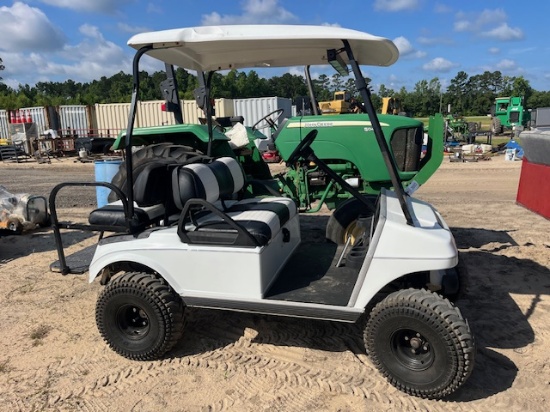 Club Car Golf Cart w/ Charger