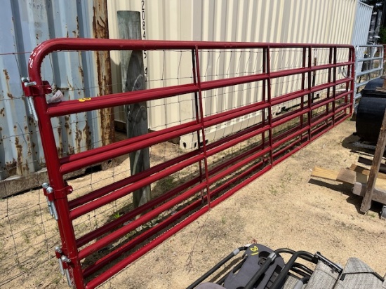 (1) NEW Red 18ft Gate