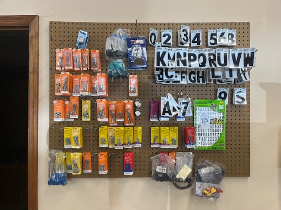 Contents On Wall