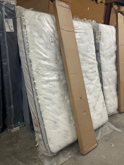 Full Matress Box Spring & Frame