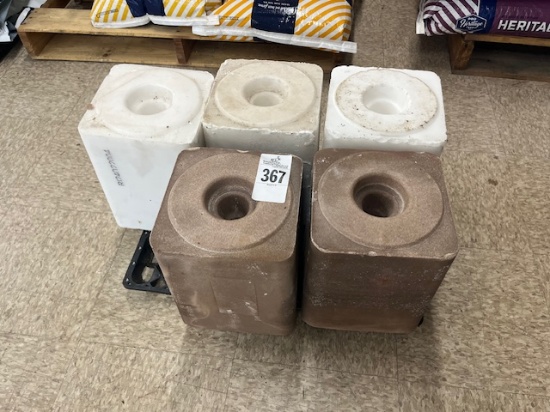 (5) Salt Blocks