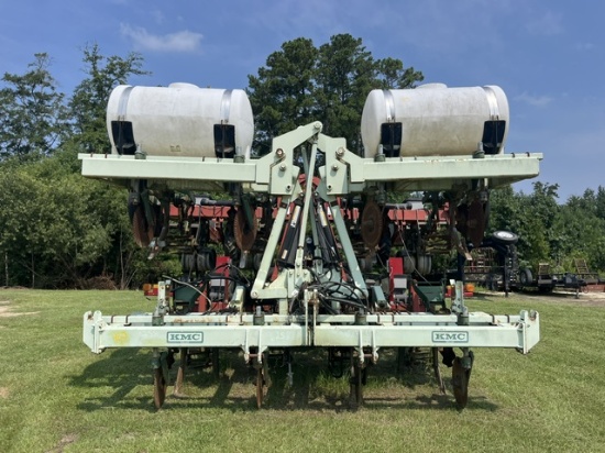 KMC Rip Strip 8RW w/ Case IH Planters