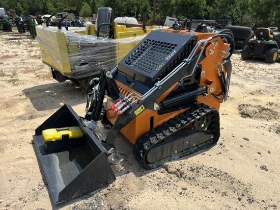 NEW Landhonor Mini Skid Steer Loader