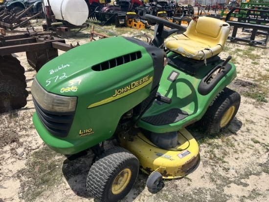 John Deere L110 Riding Mower INOP