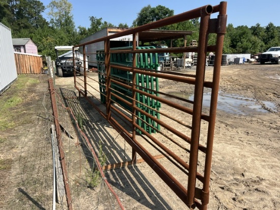 (1) Apx 24ft Steel Free Standing Panel w/ Gate