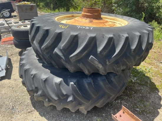 John Deere Duals w/ Hubs