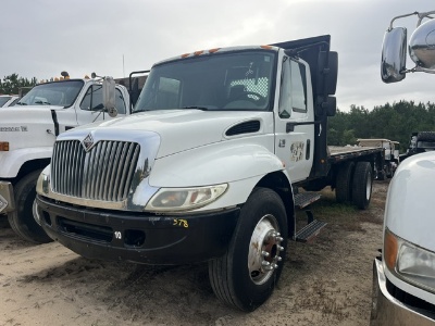 2004 International 4200 VT365 Flatbed