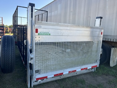 Flatbed Truck Body w/ Lift Gate