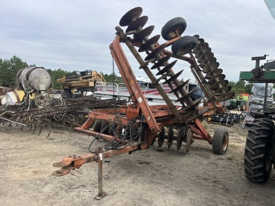 Allis-Chalmers 2600 Disk Harrow