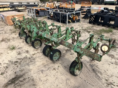 John Deere 3pt 4RW Cultivator